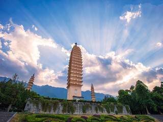云南大理麗江旅游組團(tuán)_云南大理麗江最適合旅游的季節(jié)_國(guó)慶云南大理麗江游價(jià)格