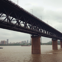 武汉长江大桥的#旅图换旅费#