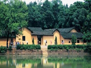 湖南韶山游花多少錢_湖南韶山報團旅游多少錢_湖南韶山旅游團報價自由行