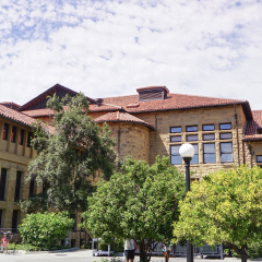 斯坦福大学的#旅图换旅费# #建筑# #旅拍#