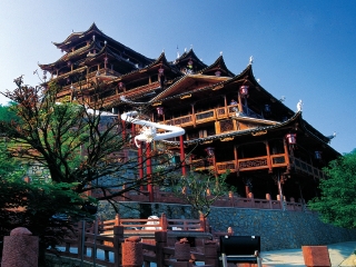 到湖南張家界旅游多少錢_湖南張家界旅游跟團(tuán)多少錢_報(bào)團(tuán)去湖南張家界多少錢