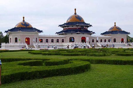 <天骄圣地成吉思汗陵1日游>东胜内免费接送 <天骄圣地成吉思汗陵1日游>东胜内免费接送