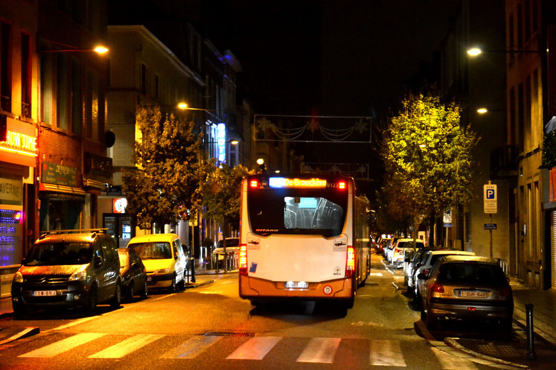 布鲁塞尔 的公交车很漂亮.