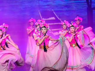 云南麗江報(bào)團(tuán)多少錢_云南麗江旅游團(tuán)報(bào)價(jià)自由行_云南麗江旅游價(jià)格多少