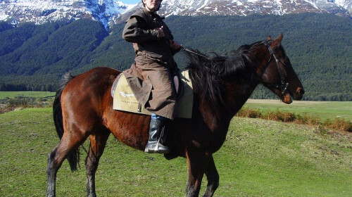 格林诺奇魔戒世界河边骑马之旅 (1小时 无需经