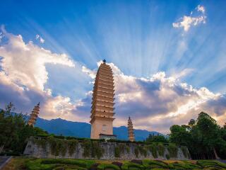 報團(tuán)去云南大理麗江多少錢_2021去云南大理麗江旅游團(tuán)報價_云南大理麗江旅游花費(fèi)一般多少