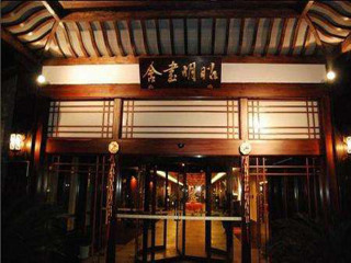 上海自由行費(fèi)用_國(guó)慶上海游價(jià)格_上海旅游團(tuán)