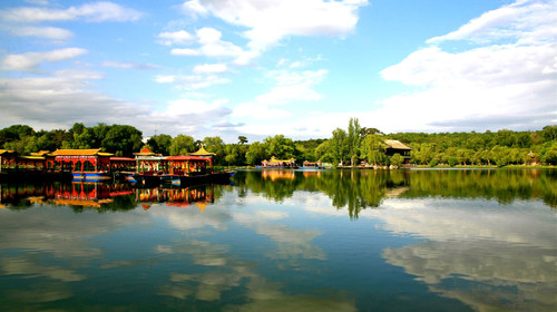  承德-北戴河-山海关双座3日游>欣赏避暑山庄美景 海边拾贝踏浪