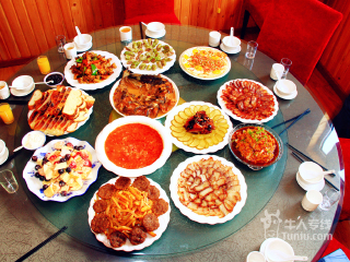 去呼倫貝爾報(bào)團(tuán)多少錢(qián)_特價(jià)呼倫貝爾游_呼倫貝爾半自由行