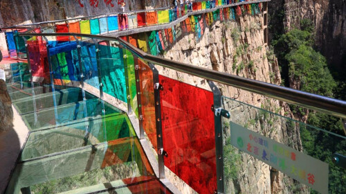 北京十渡东湖港大峡谷-拒马河汽车1日游 竹筏