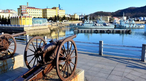 大连-旅顺-潜艇博物馆高铁3日游 宿三星级酒店