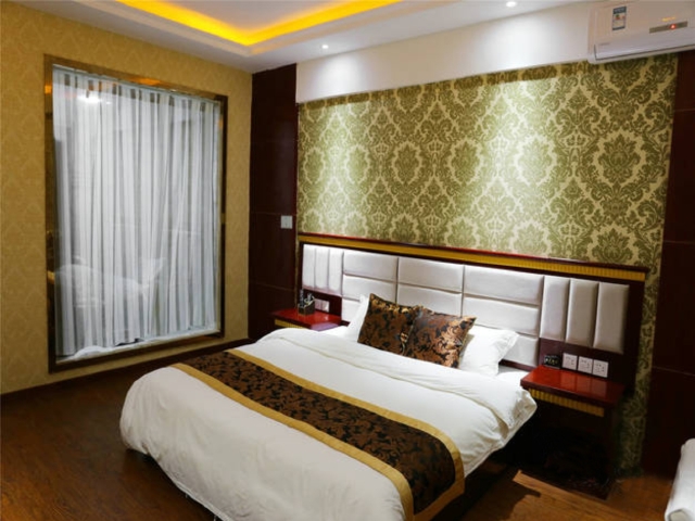 http:\/\/www.tuniu.com\/tour\/210188216