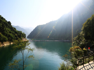 現(xiàn)在去莽山郴州旅游多少錢(qián)_現(xiàn)在到莽山郴州旅游多少錢(qián)_去莽山郴州游要多少錢(qián)