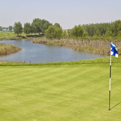 春城湖畔高尔夫度假村