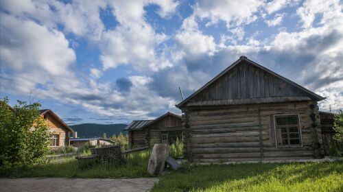 哈尔滨-漠河-北极村-胭脂沟-北极沙洲双卧4日游