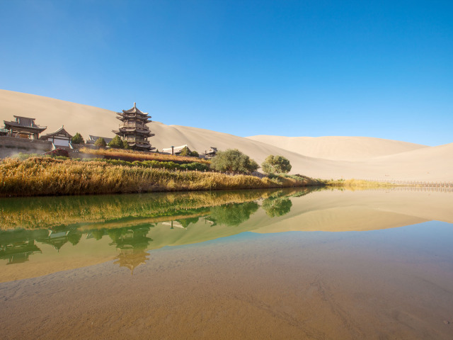 <兰州+嘉峪关+张掖丹霞+敦煌莫高窟6日游