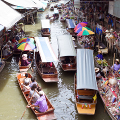 丹嫩沙多水上集市