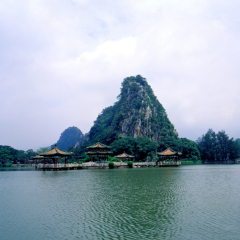 七星岩