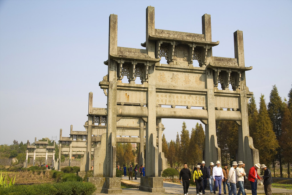  歙县牌坊群-唐模-呈坎1日游>2人起发,游徽州古城景区,纯玩无购物,vip