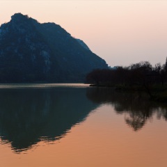 七星岩