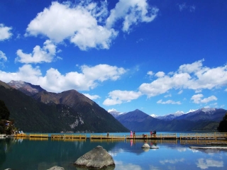 去拉萨报团多少钱_跟团到拉萨旅游_参团去拉萨旅游