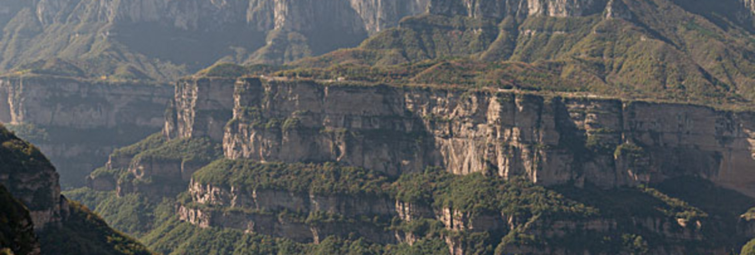 窄涧谷太平寺摩崖造像