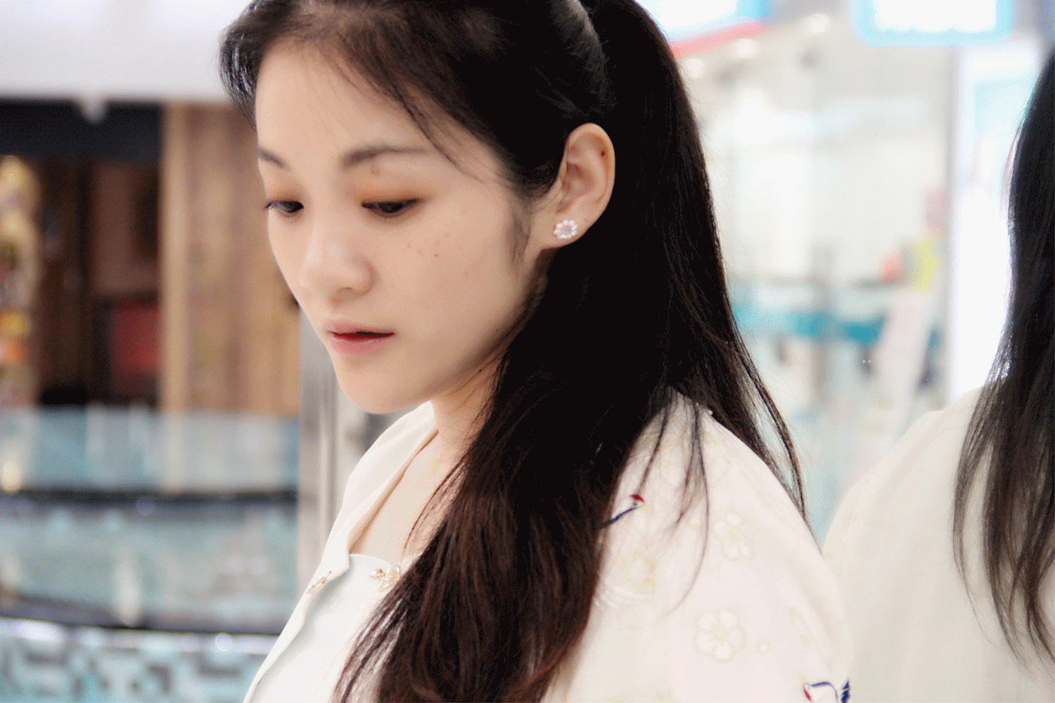 壁纸 剧照 视频截图 1500_1000 gif 动态图 动图