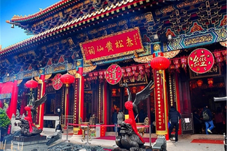 <香港1日游>纯玩0购物，海洋公园3小时（含园内缆车），天星小轮游维港，漫步星光大道，米其林推荐餐厅，赏维港灯光秀，深圳往返