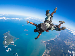  Ĵskydive cairns ˹߿ɡ14000Ӣ߸߿ɡ,60