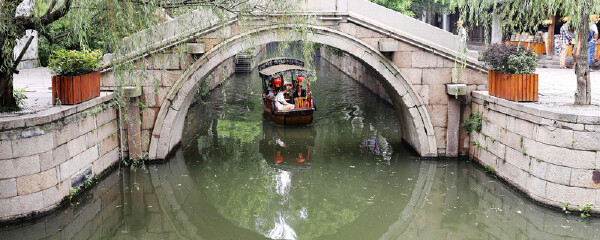南浔古镇和乌镇哪个好_南浔和乌镇哪个好玩_