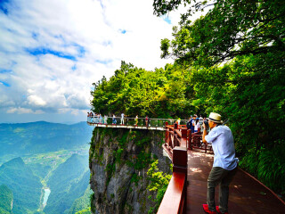 旅行團(tuán)湖南張家界游_暑假湖南張家界游價(jià)格_8月湖南張家界旅游