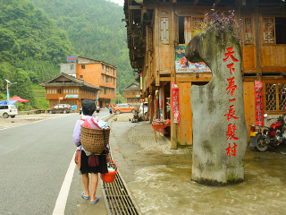 深圳出发游桂林_桂林跟团旅行报价_到桂林旅游跟团报价