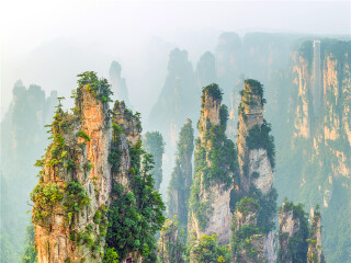 湖南張家界旅游團(tuán)報(bào)價(jià)2021_去湖南張家界游要多少錢_到湖南張家界旅游