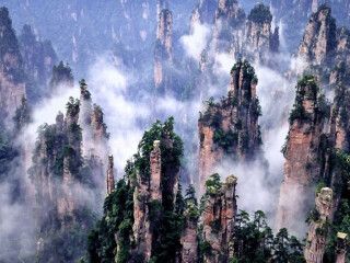 张家界旅游出国旅游_春节前去张家界旅游团_张家界8日旅游团
