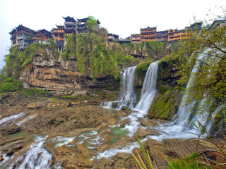 张家界旅游出国旅游_春节前去张家界旅游团_张家界8日旅游团