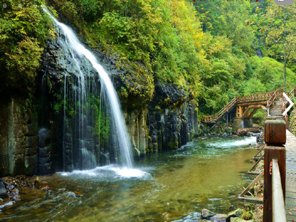 从白山怎么去长白山西景区