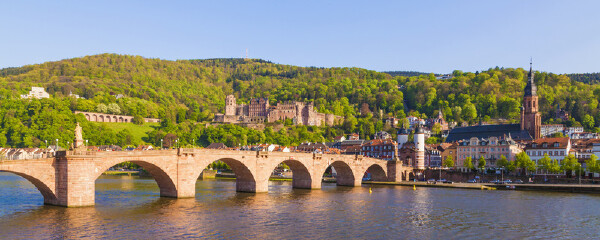 六月去德国穿衣指南_六月去德国穿什么衣服_