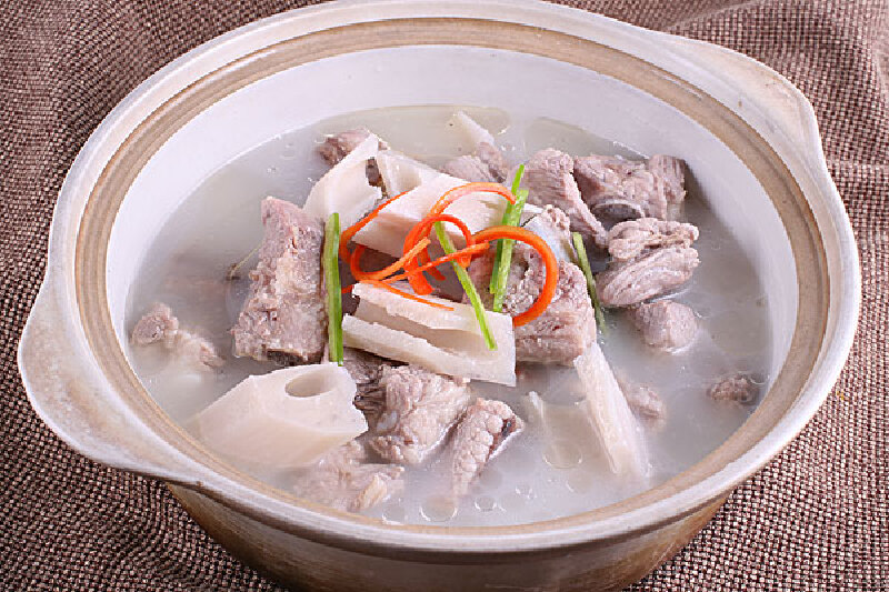 正宗的炖排骨汤要怎么做