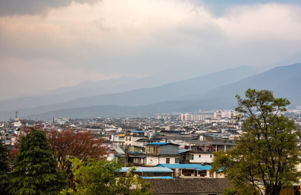 大理古城4月天气怎么样_大理古城穿衣指南_大
