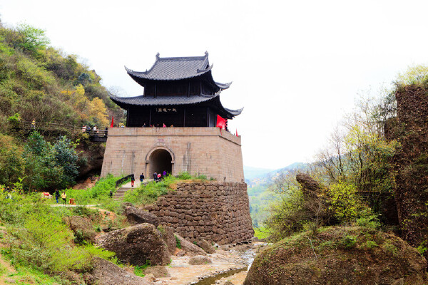 剑门关4月天气怎么样_剑门关4月穿衣指南_剑