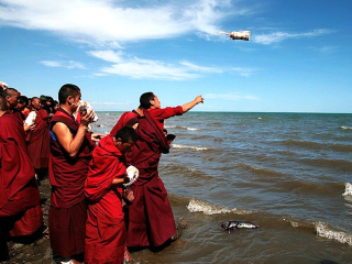 青海湖游跟團(tuán)多少錢2021_青海湖旅游要多少錢跟團(tuán)_去青海湖旅游