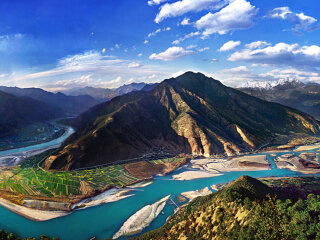 2021年云南香格里拉旅游團(tuán)報(bào)價(jià)_特價(jià)云南香格里拉游_云南香格里拉旅游多少錢一個(gè)人