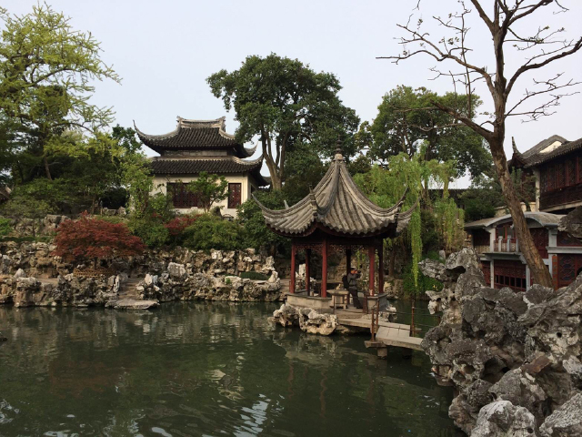  上海东方明珠-外滩-城隍庙-苏州狮子林-寒山寺盘门2日游>登东方明珠