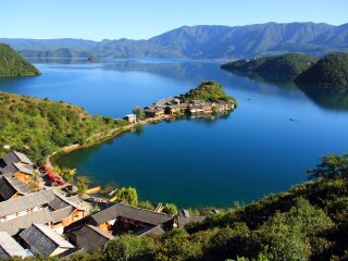 云南香格里拉游跟團(tuán)多少錢_云南香格里拉旅游價(jià)格_2021去云南香格里拉跟團(tuán)多少錢