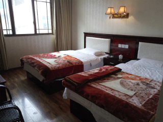 柬埔寨稻城亚丁旅游_从东莞到稻城亚丁旅游_稻城亚丁报团旅游多少钱