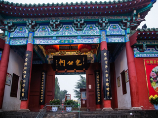 華山旅游要多少錢2021_華山游特價團_華山報團多少錢