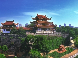 去張家界玻璃棧道游要多少錢_張家界玻璃棧道高端品質(zhì)旅游團_張家界玻璃棧道旅游需要多少錢