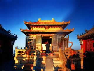 湖北旅游要帶多少錢_跟團湖北旅游價格表_湖北旅游最佳路線
