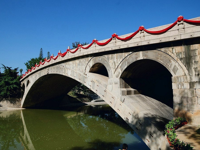 赵州桥-柏林禅寺1日游>商务车二环内上门接 小团