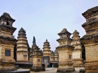 河南洛阳-龙门石窟-少林寺报团旅游价格_中国去河南洛阳-龙门石窟-少林寺旅游_跟团旅游河南洛阳-龙门石窟-少林寺